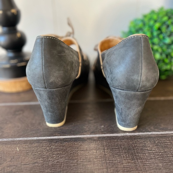 Clarks ORIGINALS Blue Gray Mary Jane Wedges Lace Ties 61606 Size 11 Medium - Picture 7 of 13